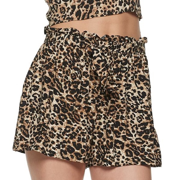 Live to be Spoiled Leopard Print Shorts - Picture 1 of 4